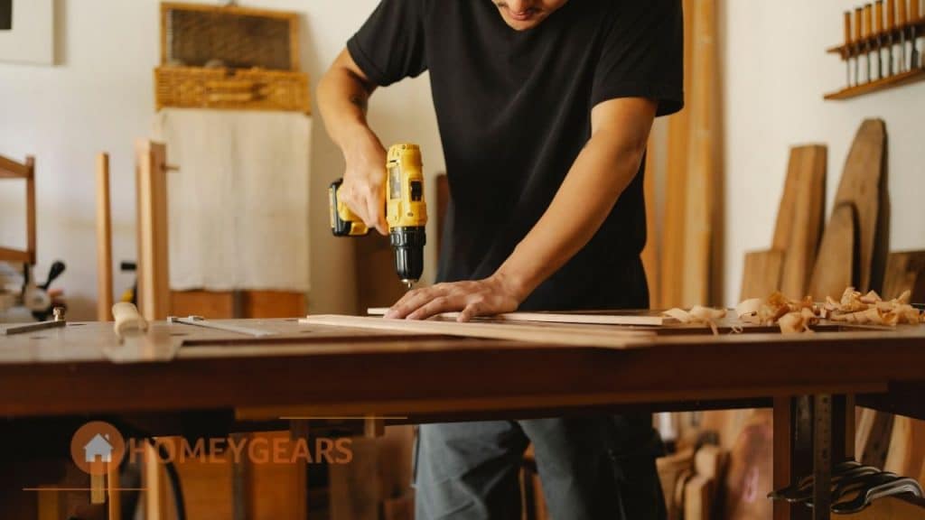 What Tools Does A Carpenter Need