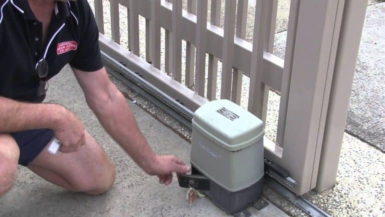 how to open electric gates manually