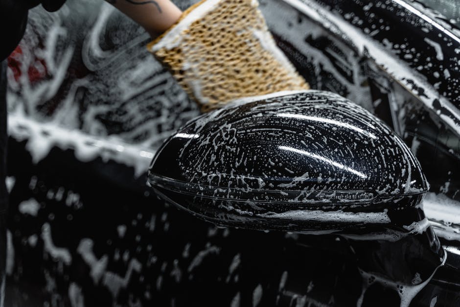cleaning car paint with vinegar