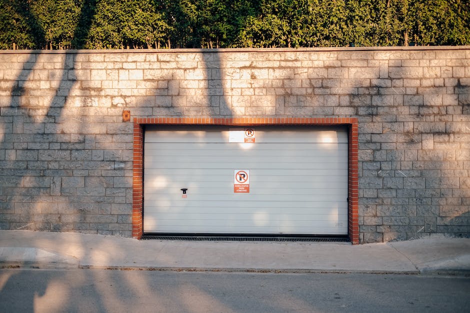 how to break in a garage door