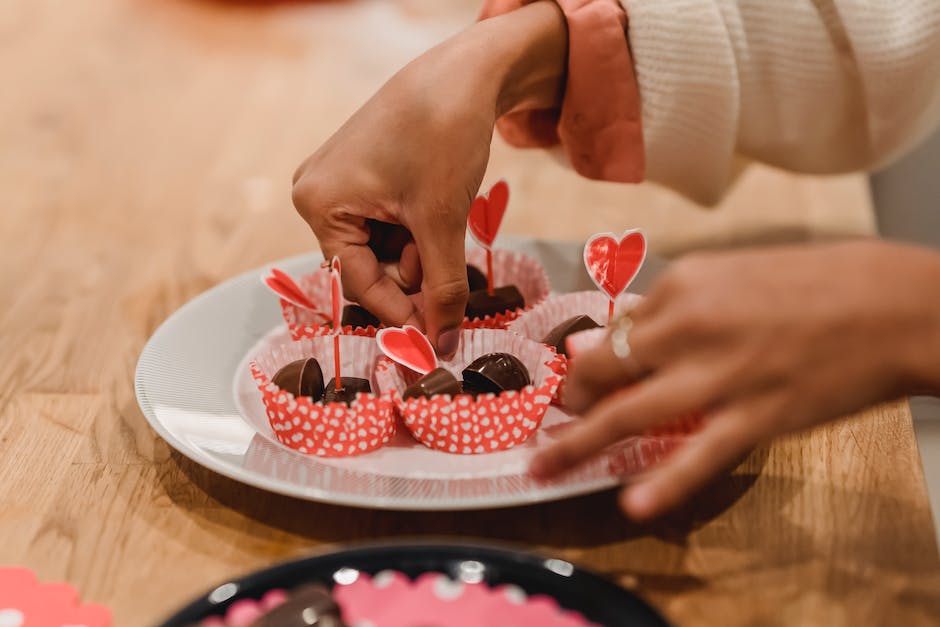 how to make candy decorations with styrofoam