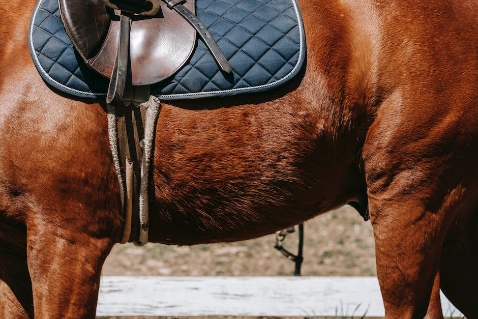 how to make headstone saddle arrangements