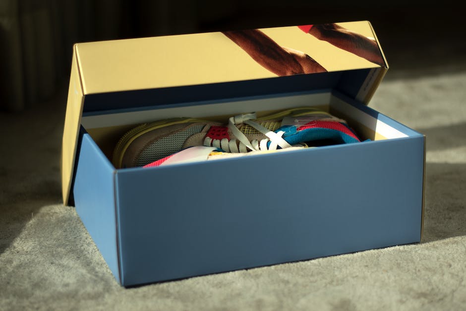 what are the dimensions of a shoe box