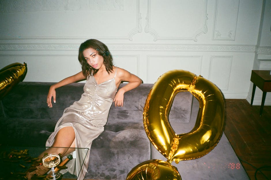 What To Wear Under A Tight Fitting Dress Homey Gears