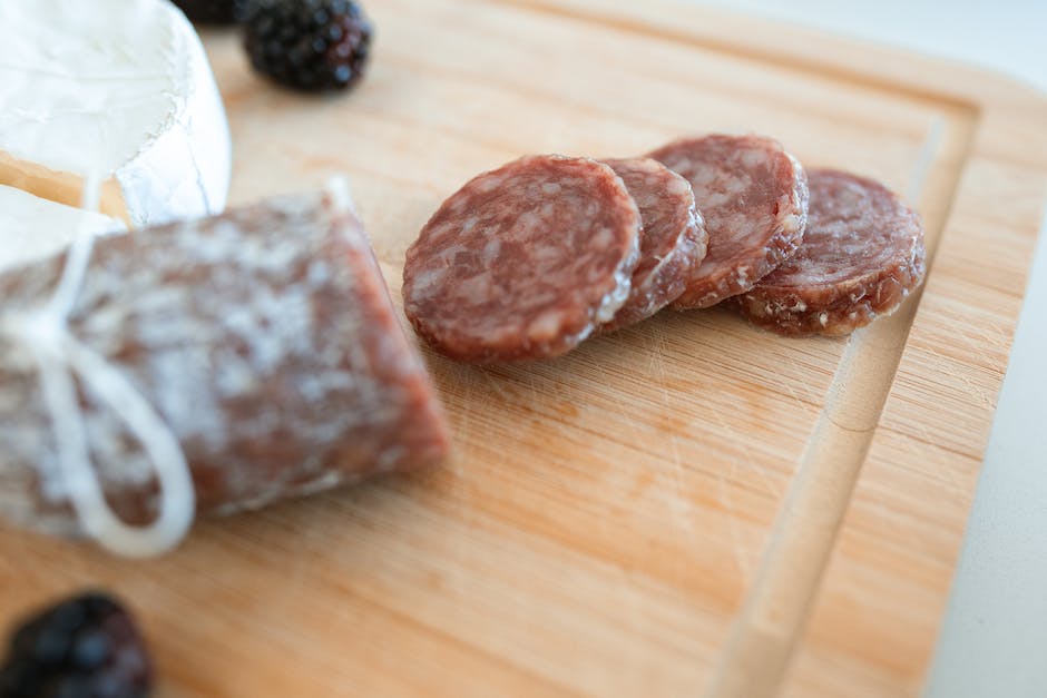 what cheese goes good with salami