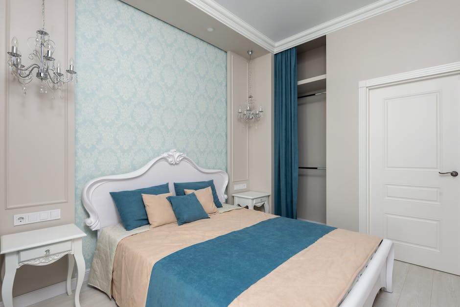 What Color Curtains Go With Light Yellow Walls - Homey Gears
