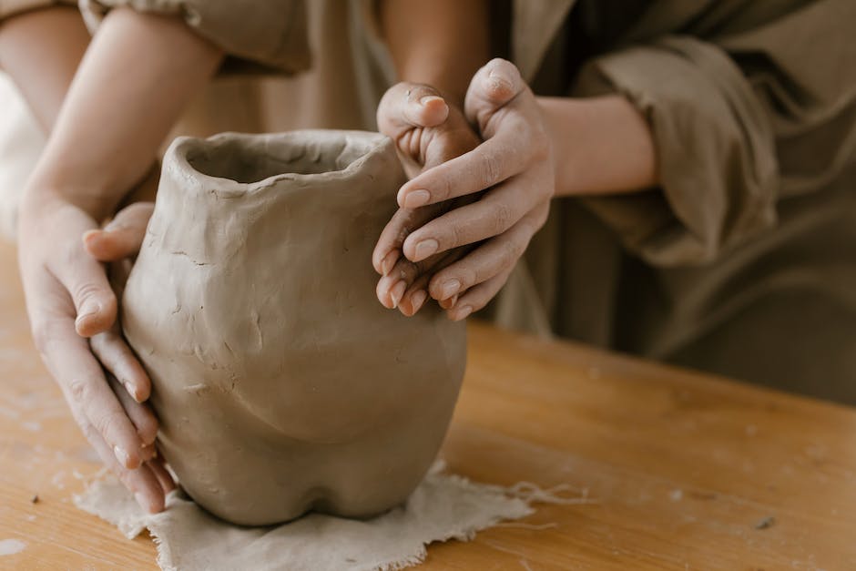 what-do-you-call-someone-who-makes-pottery-homey-gears