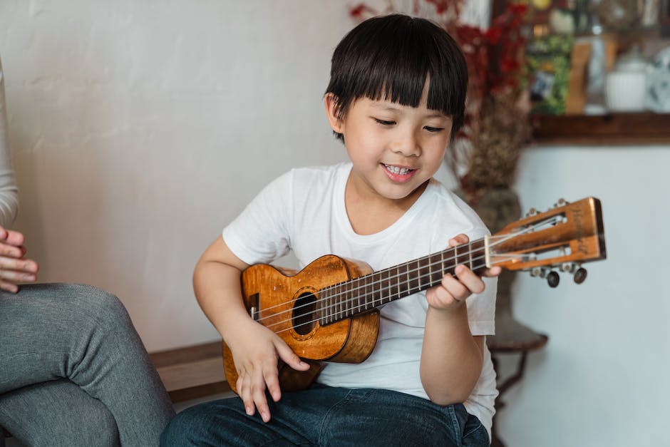 what is a ukulele capo