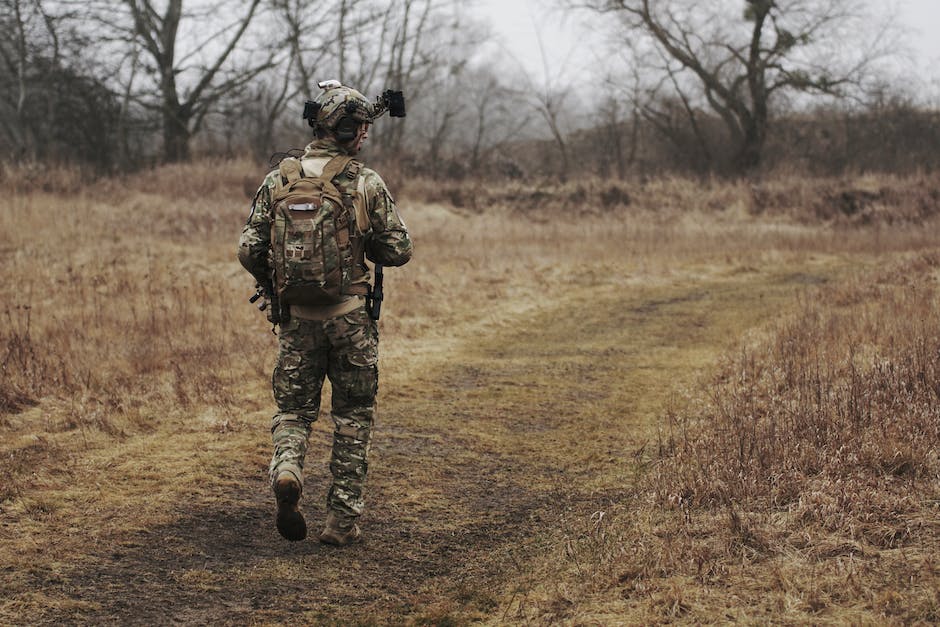 what spotting scope does the military use