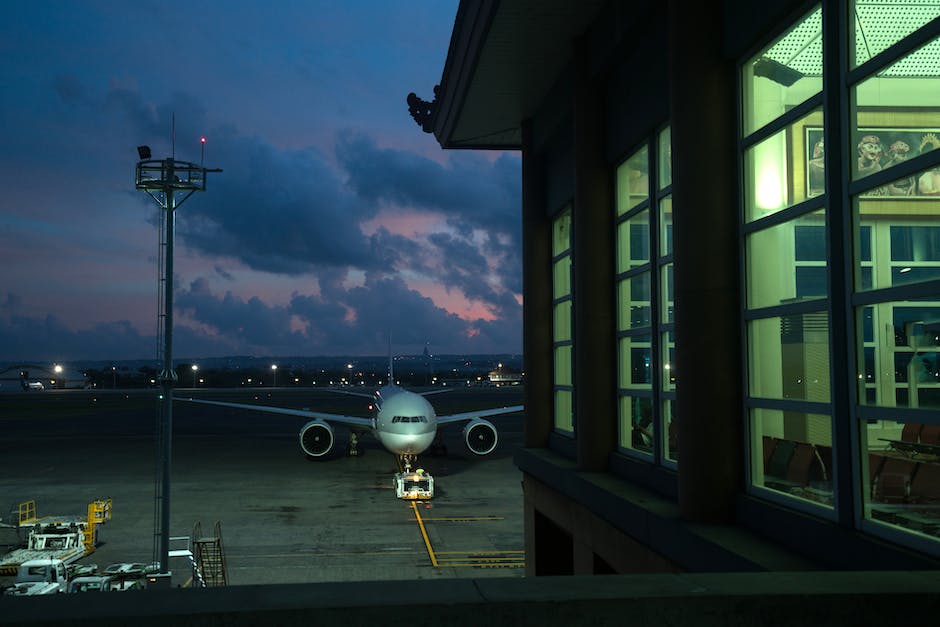 what terminal is hawaiian airlines at jfk